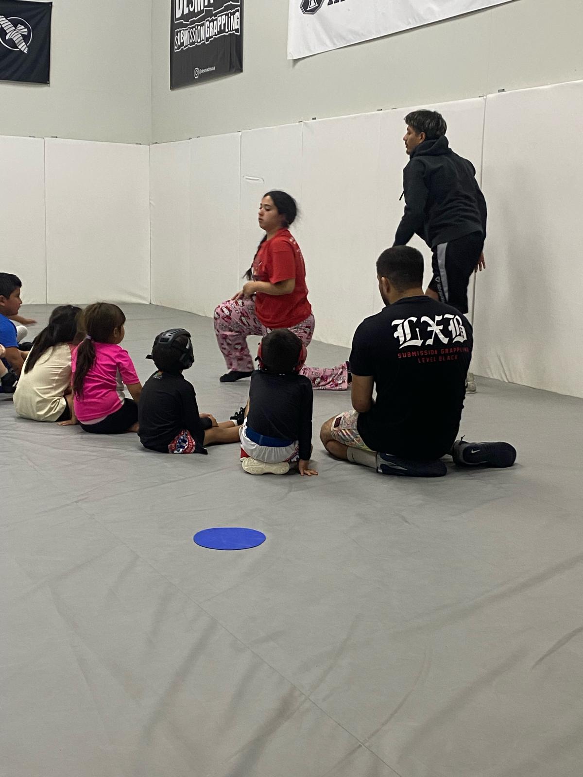 Live wrestling round